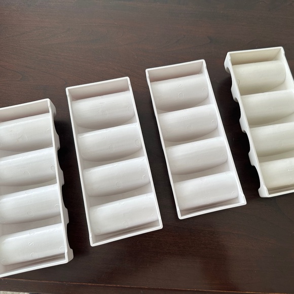 Plastic Taco Holders (set of 4) - Picture 3 of 3